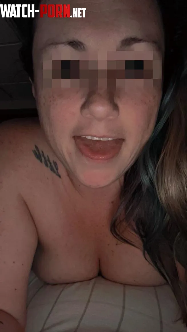 Hot MILF waiting for you by snookybaby28