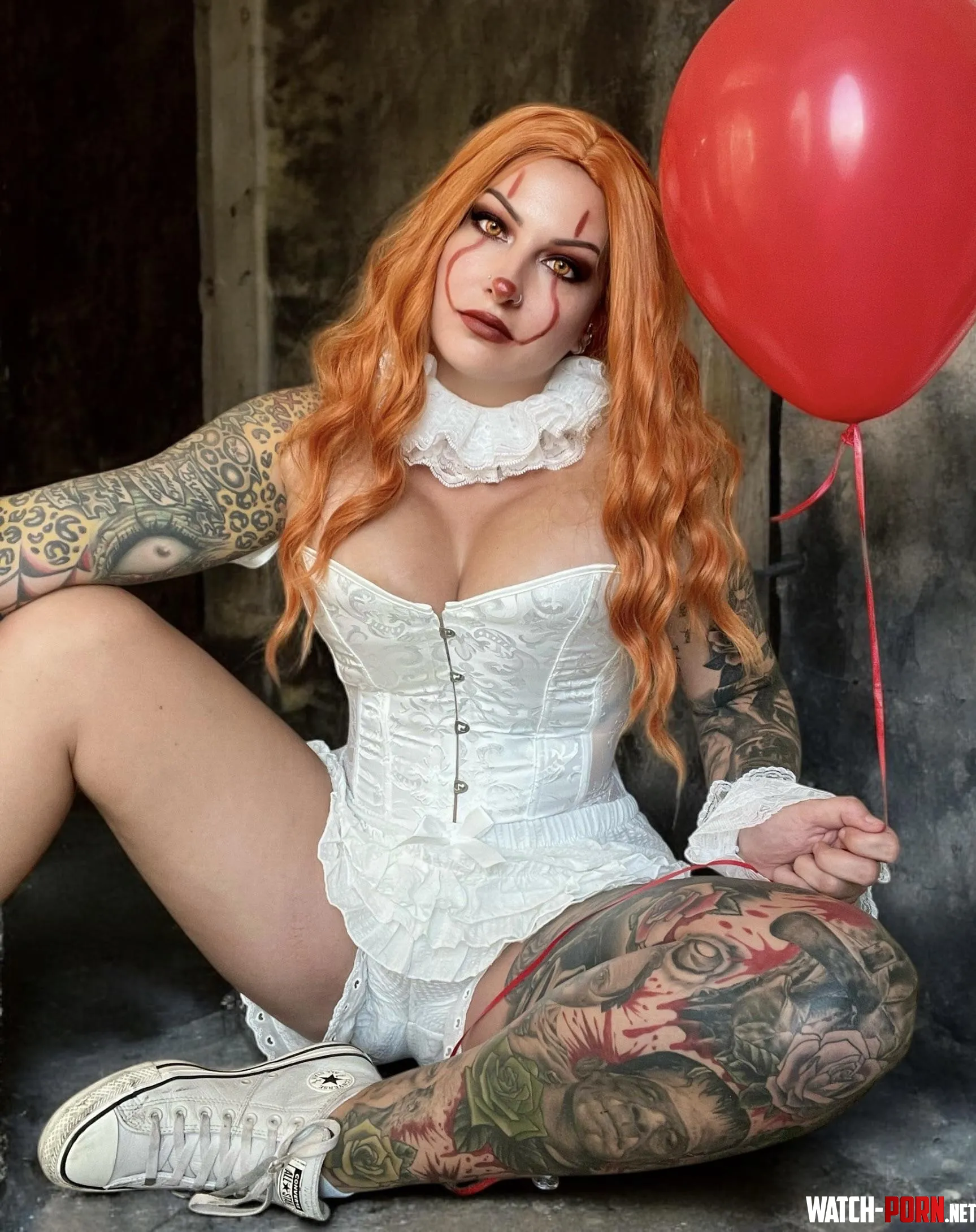 Lets get spooky  by KinkyCurvyKatie