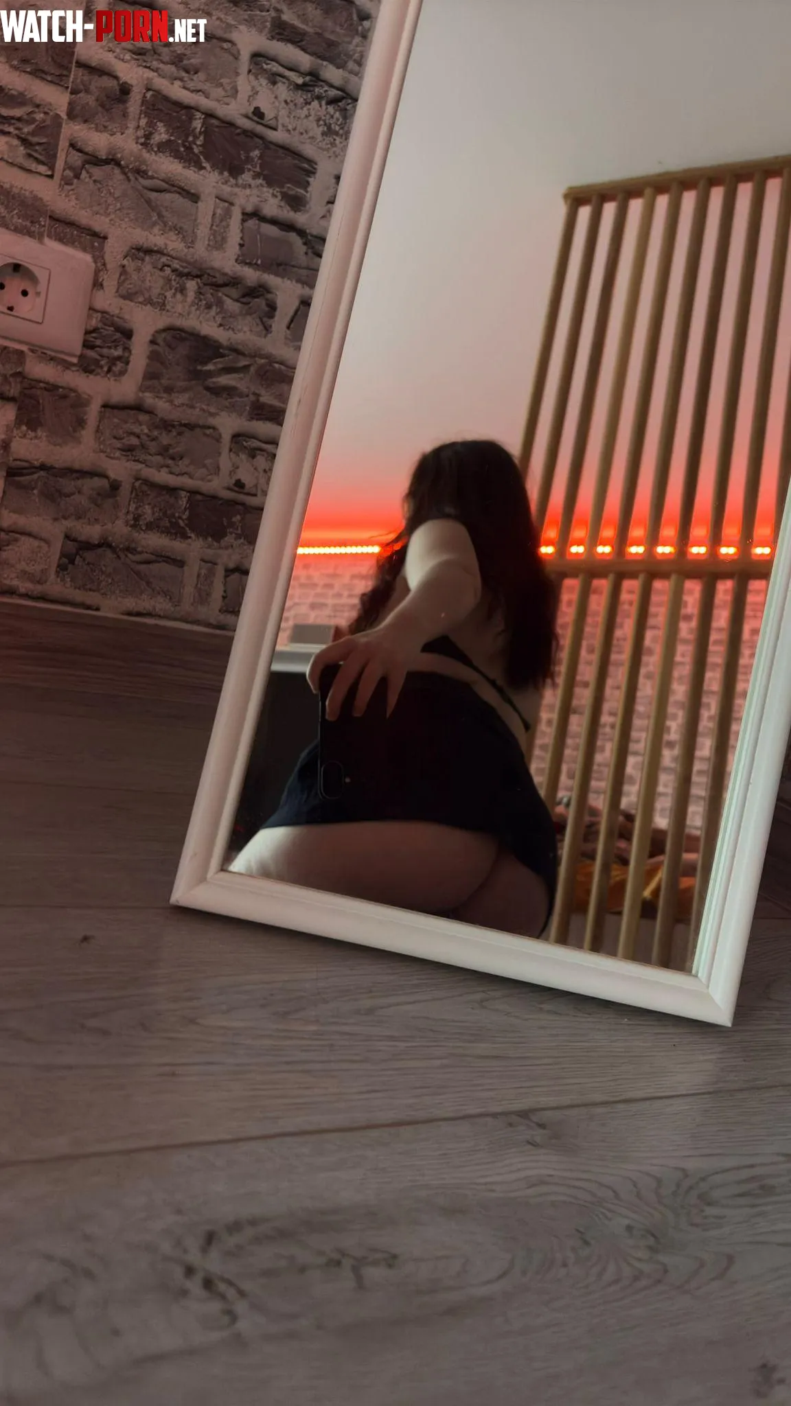 If you think my ass looks good drop a reaction lt3 by sexyali2002