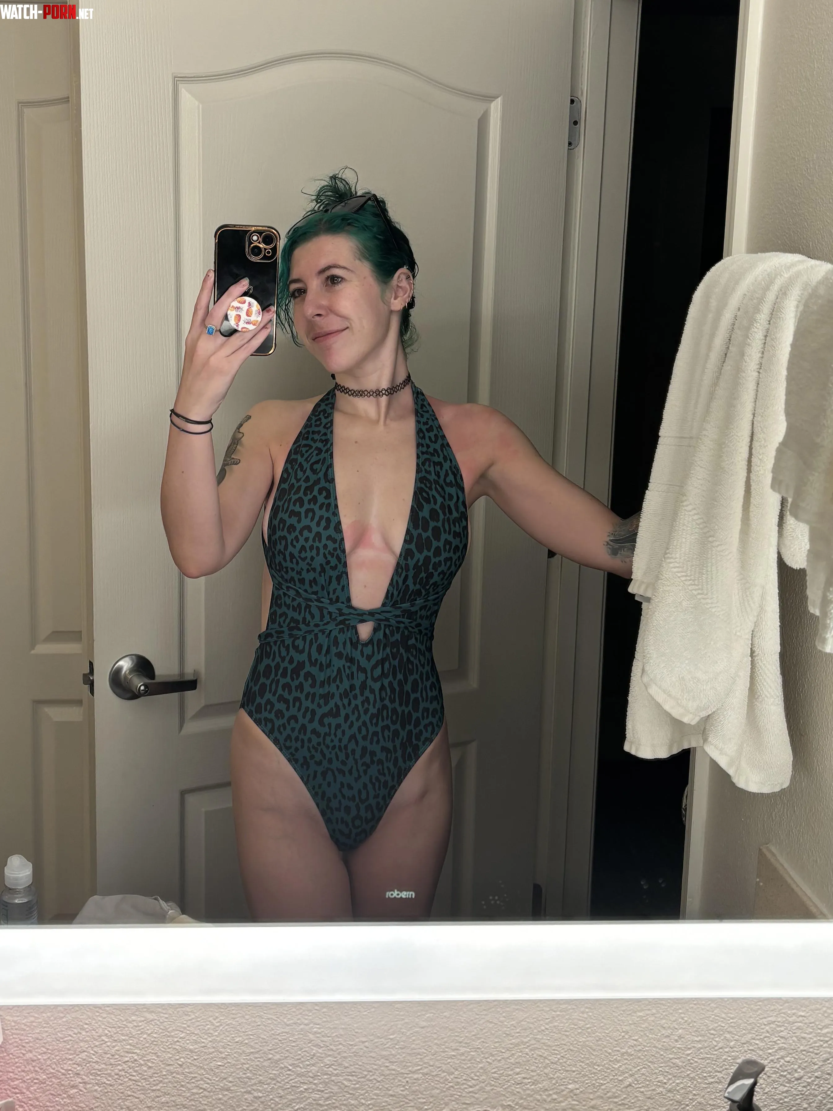Bodysuit in the mirror by sirenskiss3