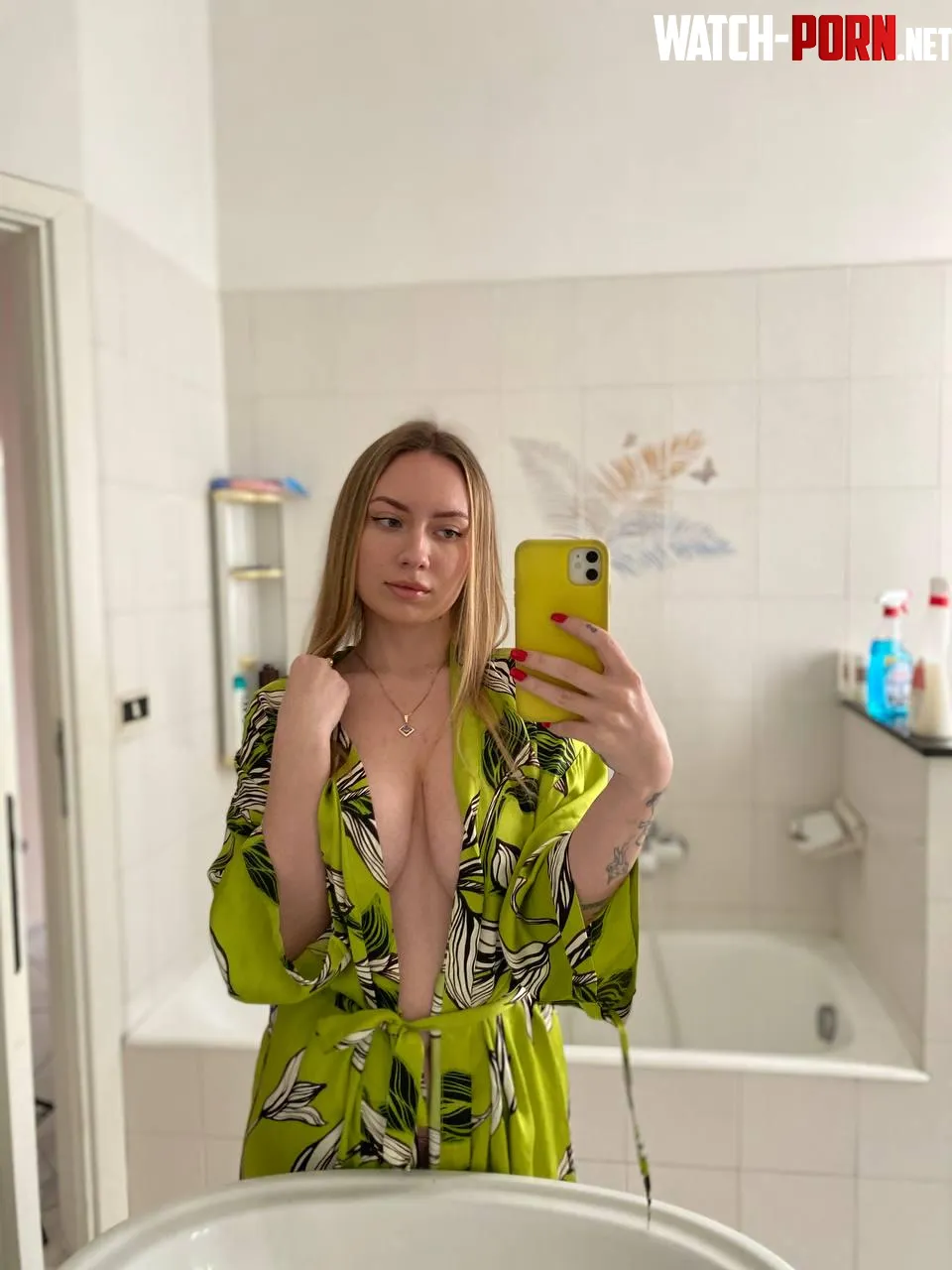 I love taking mirror selfies  by Gueed1980a1