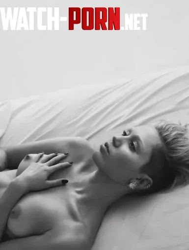 miley cyrus by Visible-Meringue4009