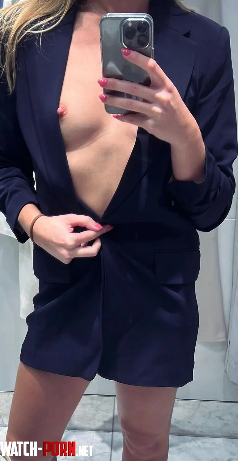34 and small so please use me while i am alone  by scientist_hotwife