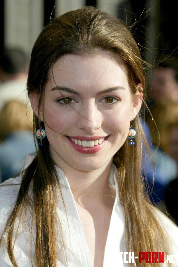 Anne Hathaway by Marsupilami_316