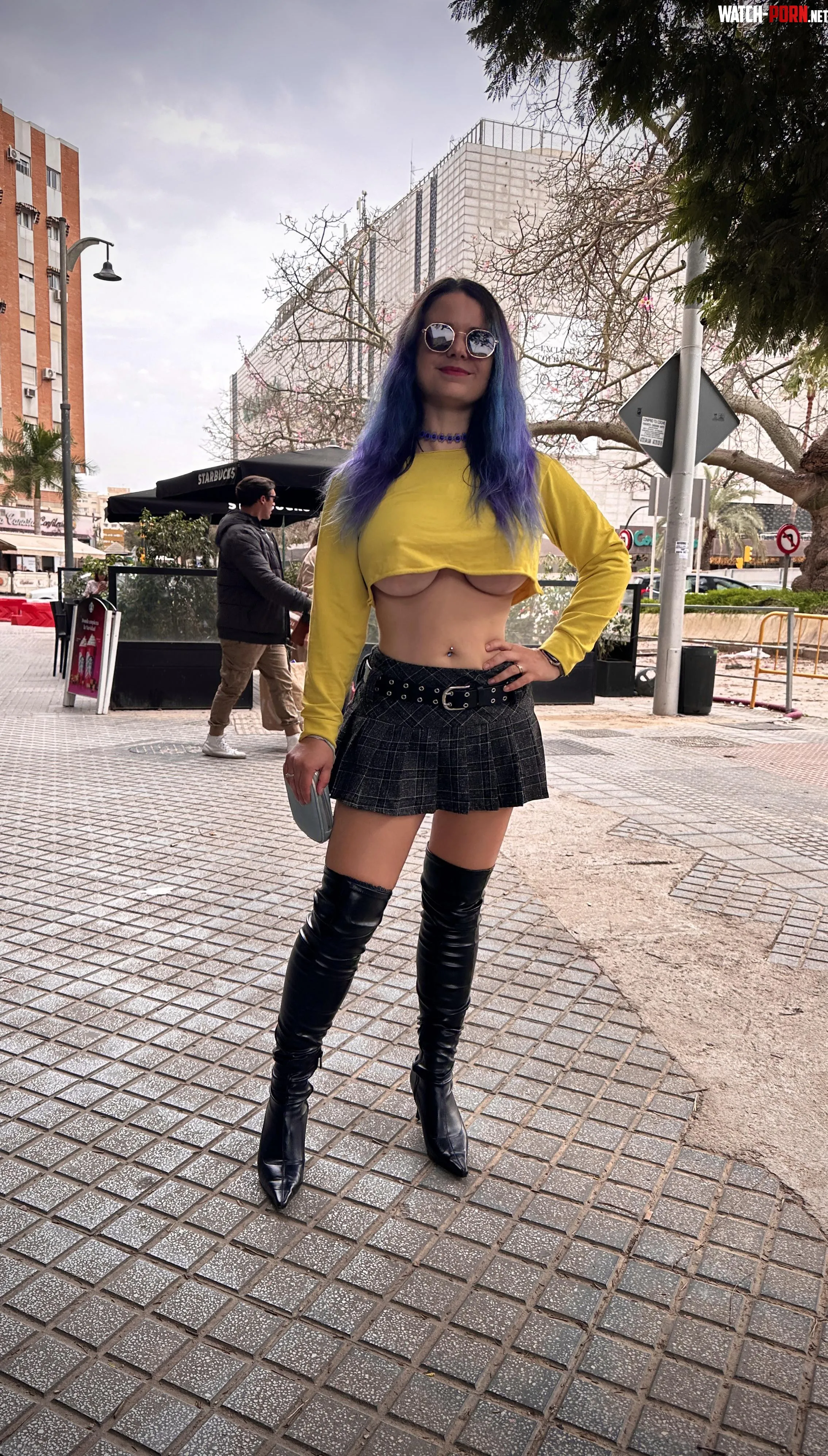 Long sleeve crop tops are perfect for winter by FreelyKaty