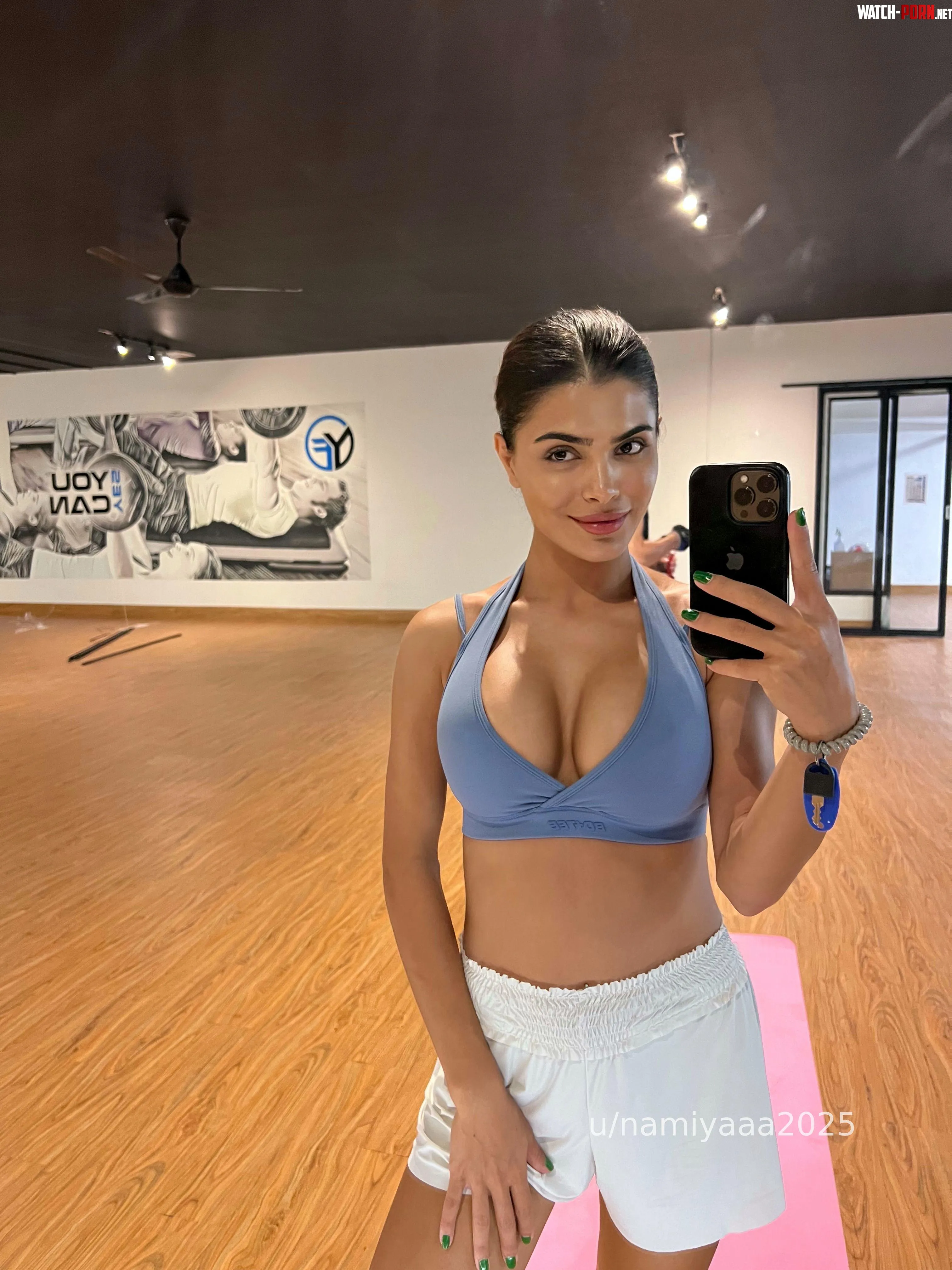 Would you smash a Persian baddie in the gym lockers room by namiyaaa2025