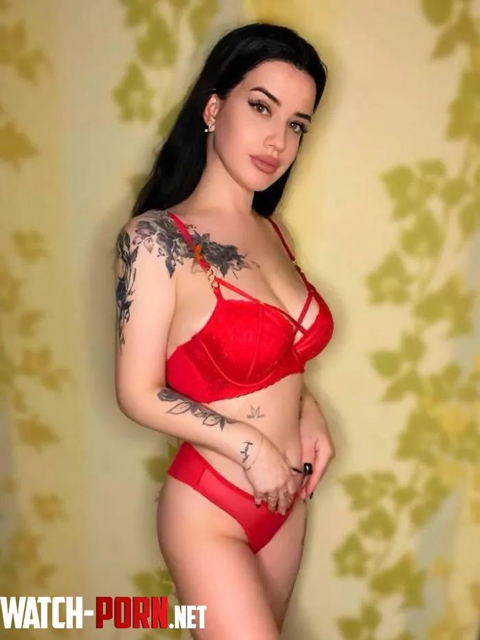 I love showing off by Lizypetite