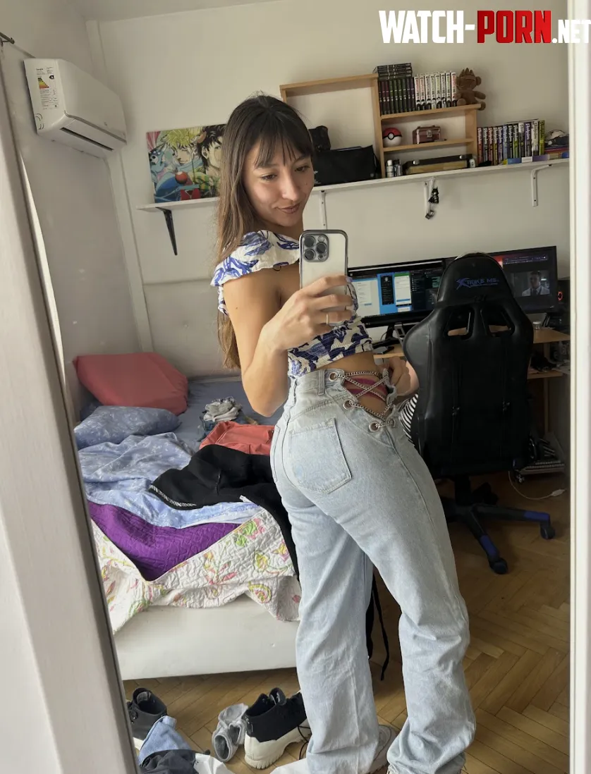 F20 latina at your service any time you need by Songy_queen