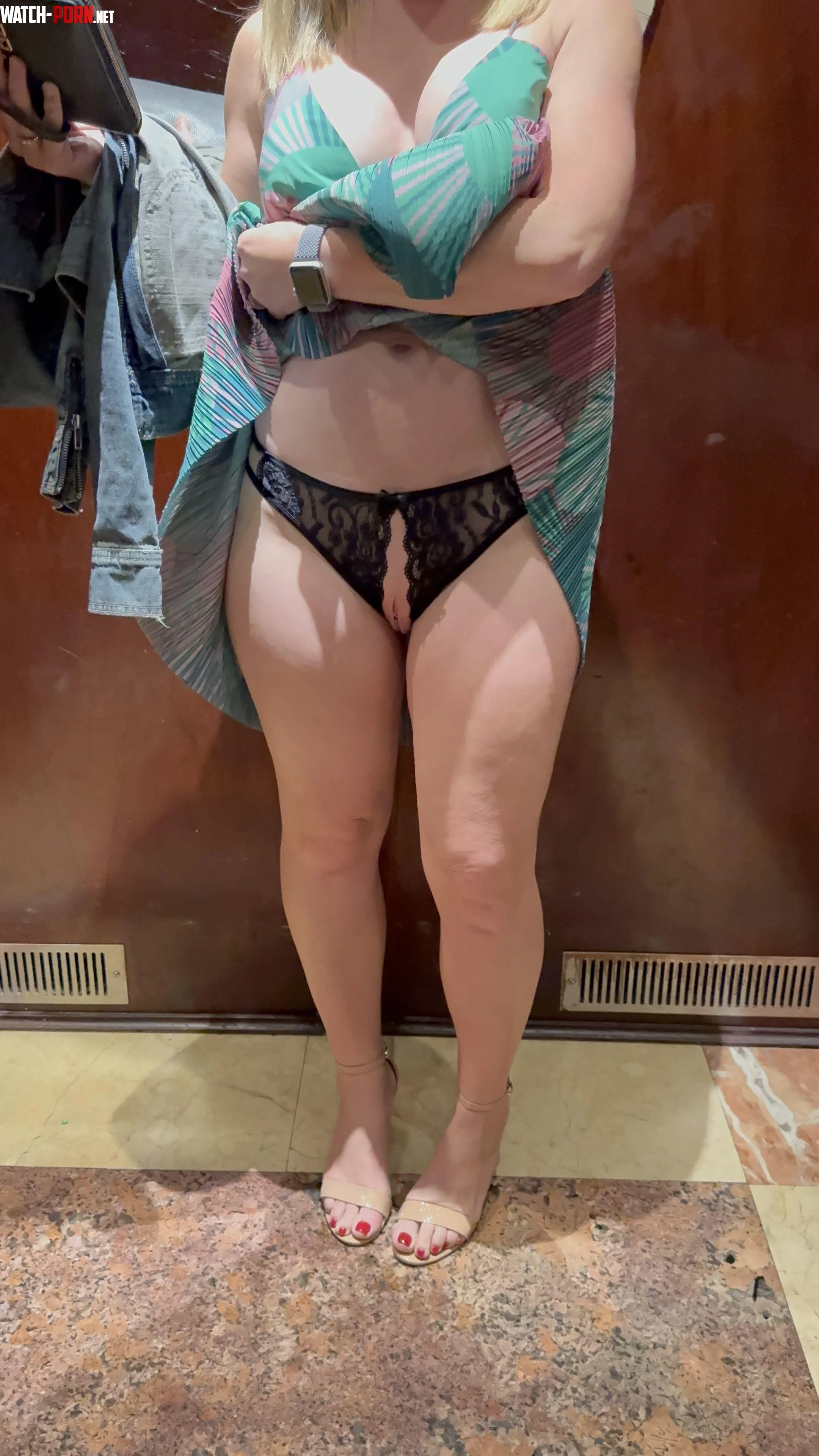 A sneak peek of what this MILF has is in store for my date tonight by Bitter-Chiver-