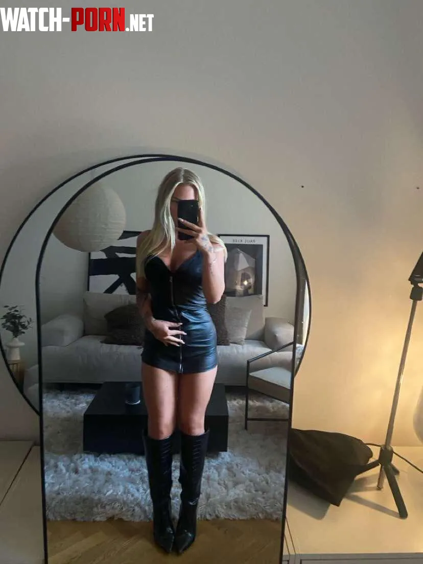 Do you like my tight leatherdress by Sure-Net-1628