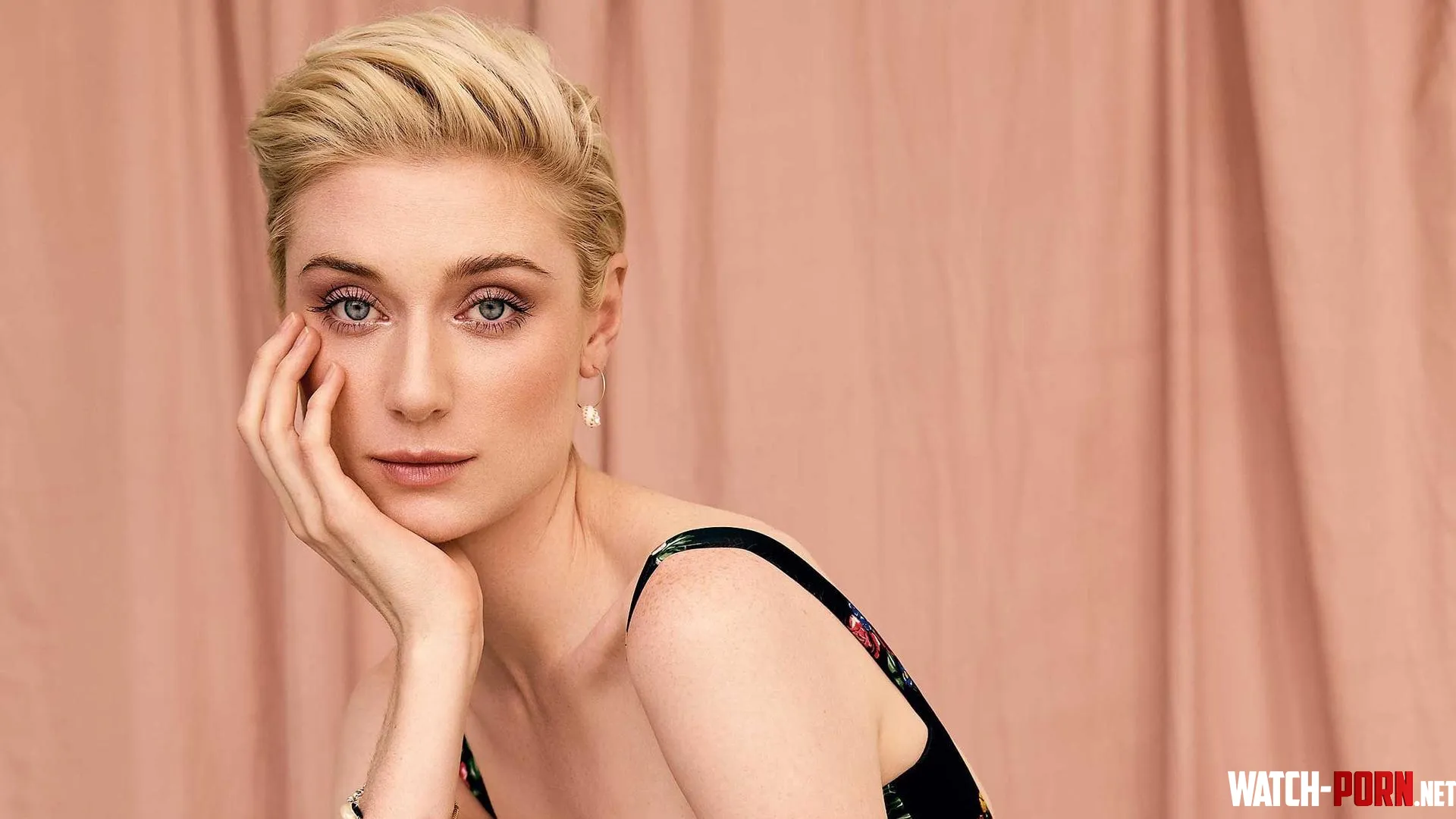 Elizabeth Debicki by JumpySignature5588