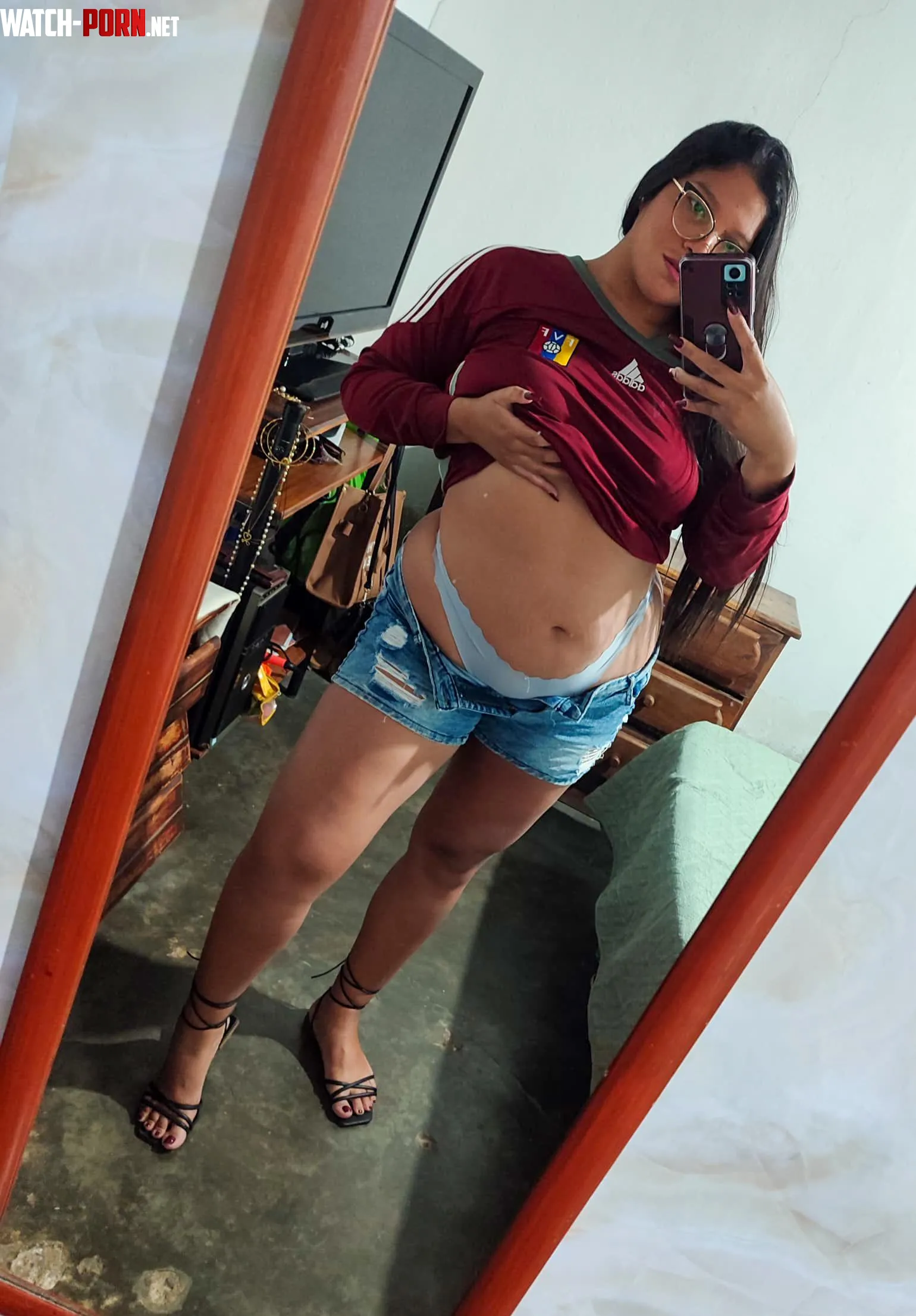 Will there be any Arab who wants to undress me by alexa_c1