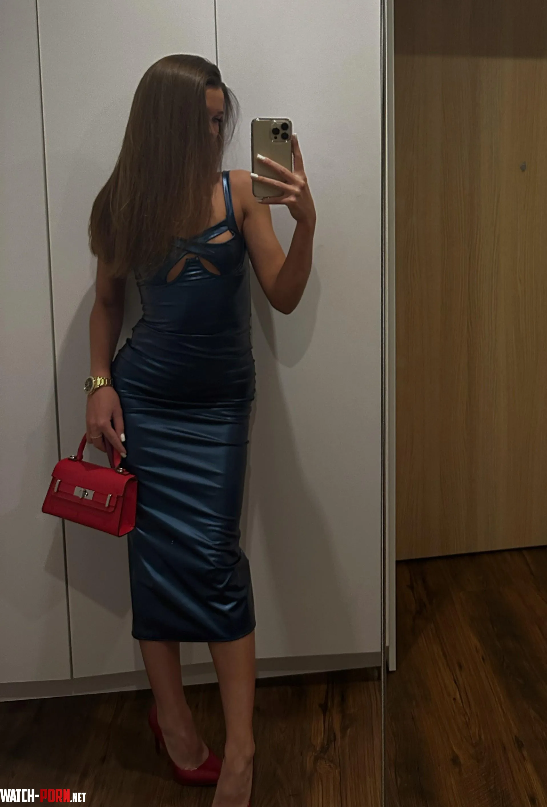 It seems my petite body looks great in this dress by Jane_Cats