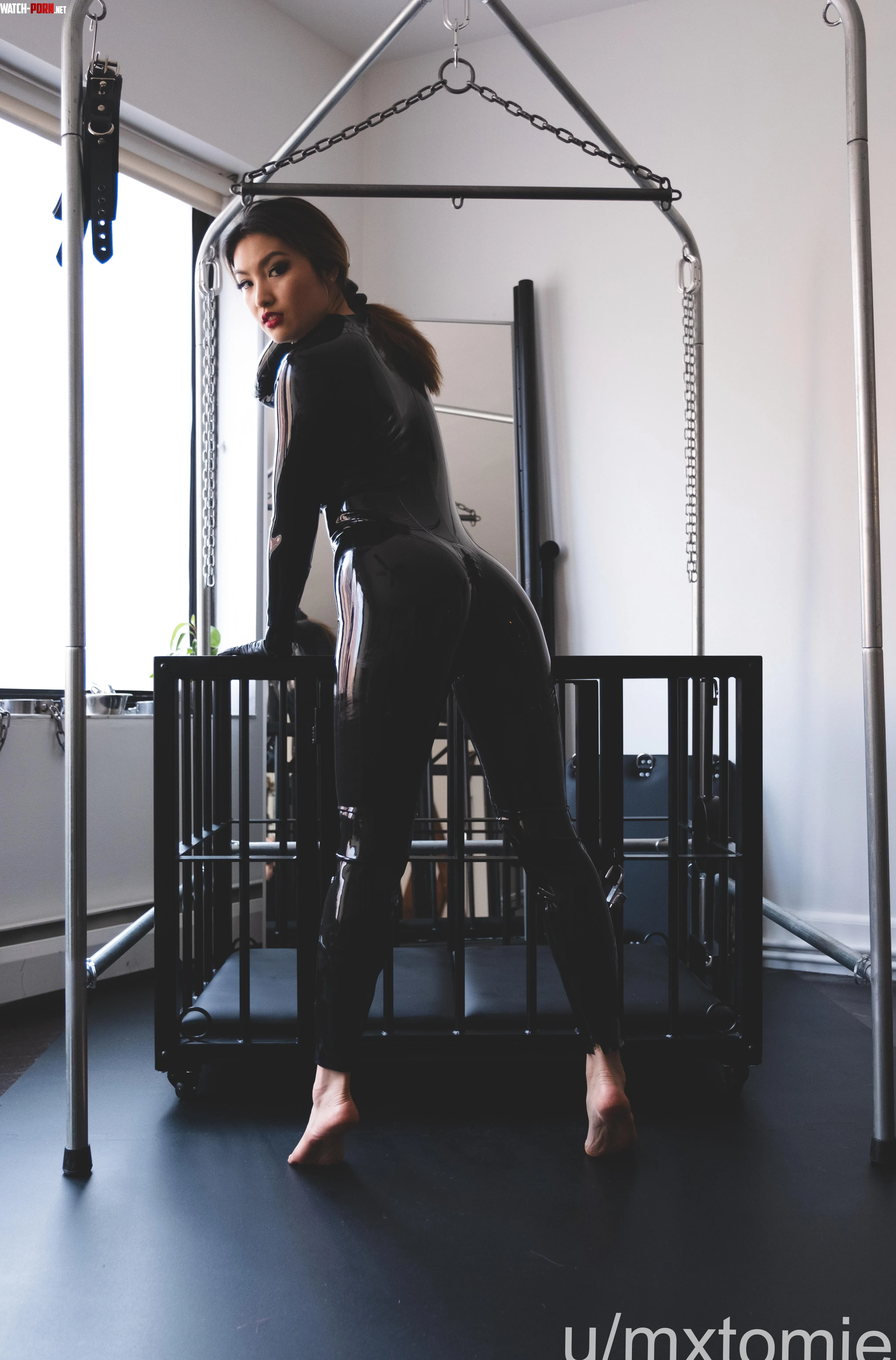 This latex makes you so weak by mxtomie