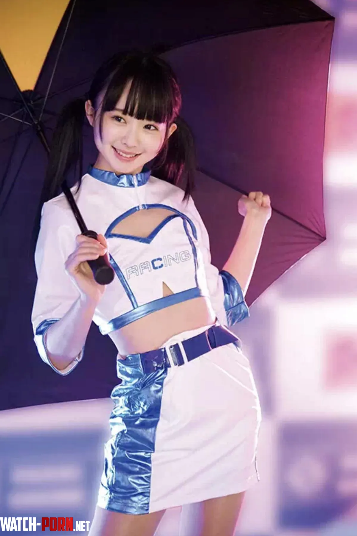 Can anybody identify this actress from HRSM065 by clobees