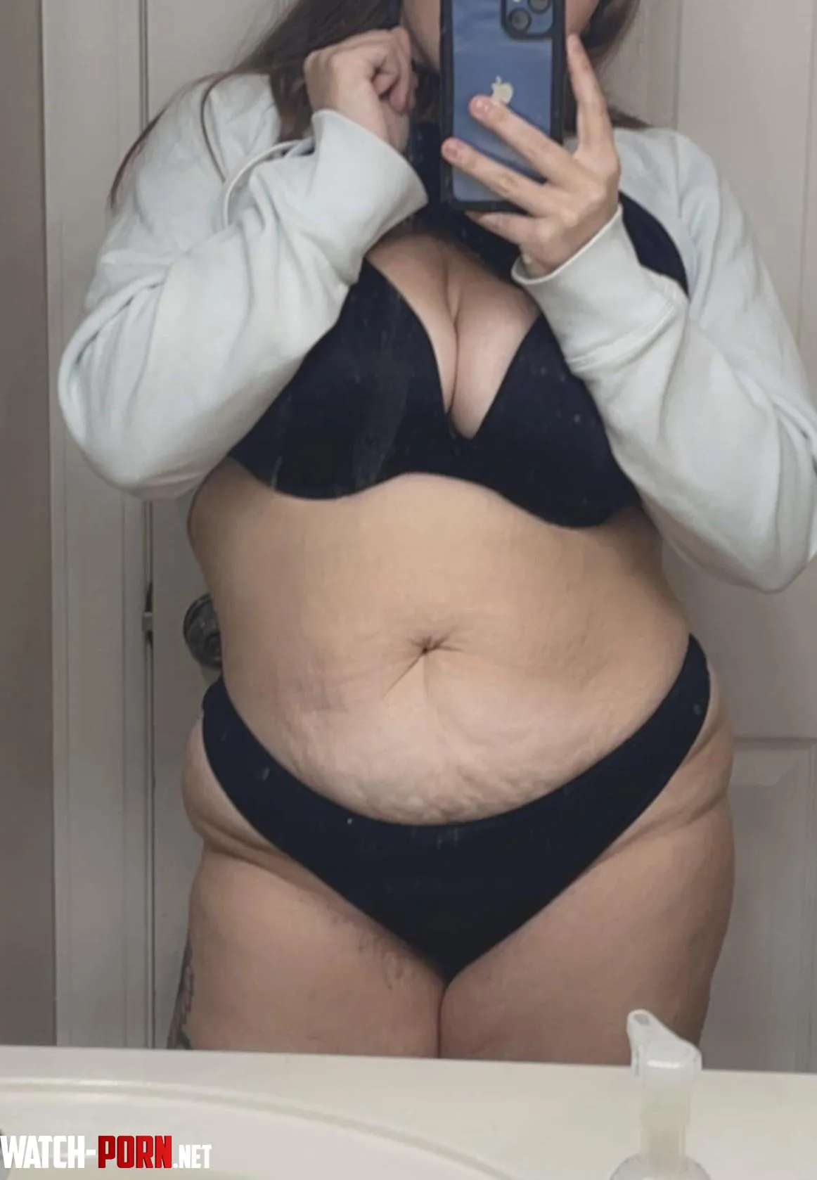 Pounds on Pounds  by SophieExotic