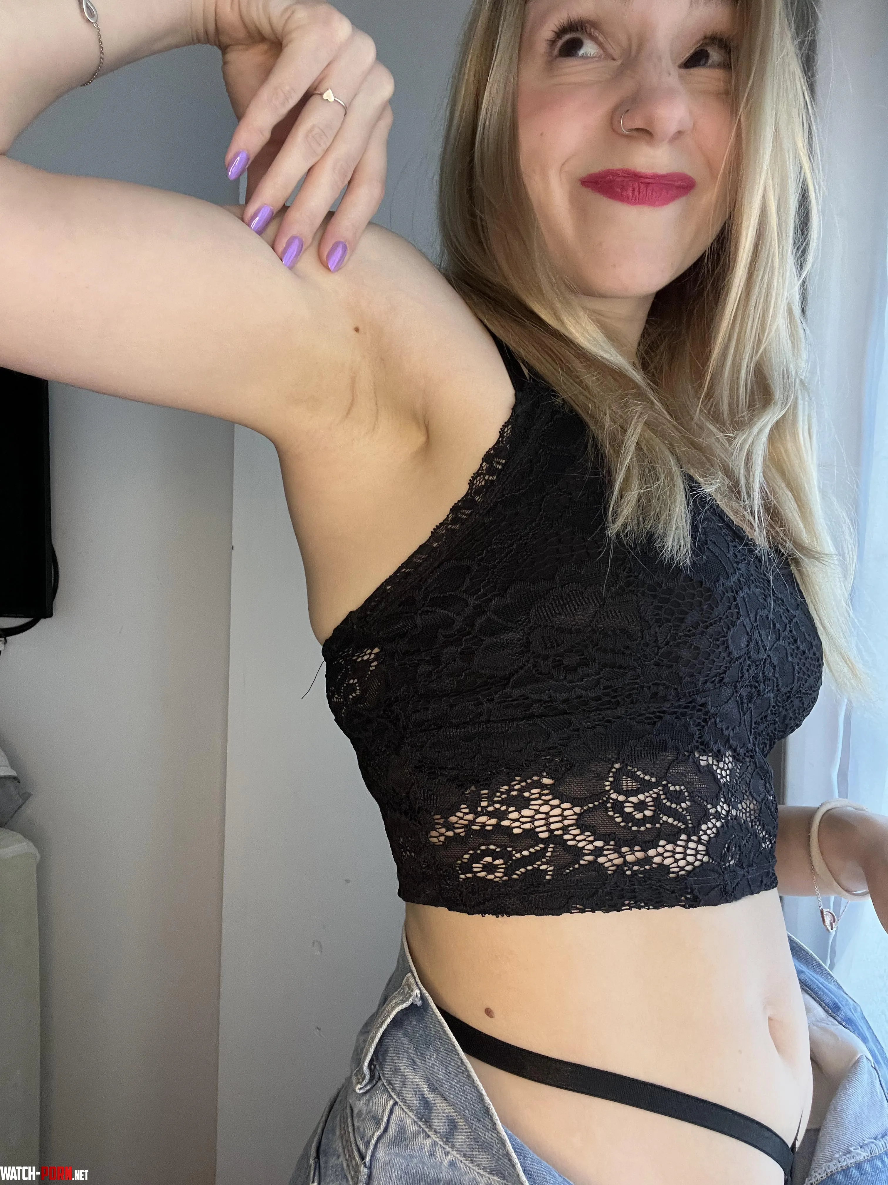 Would you lick my armpit on a first date by AGUSX_