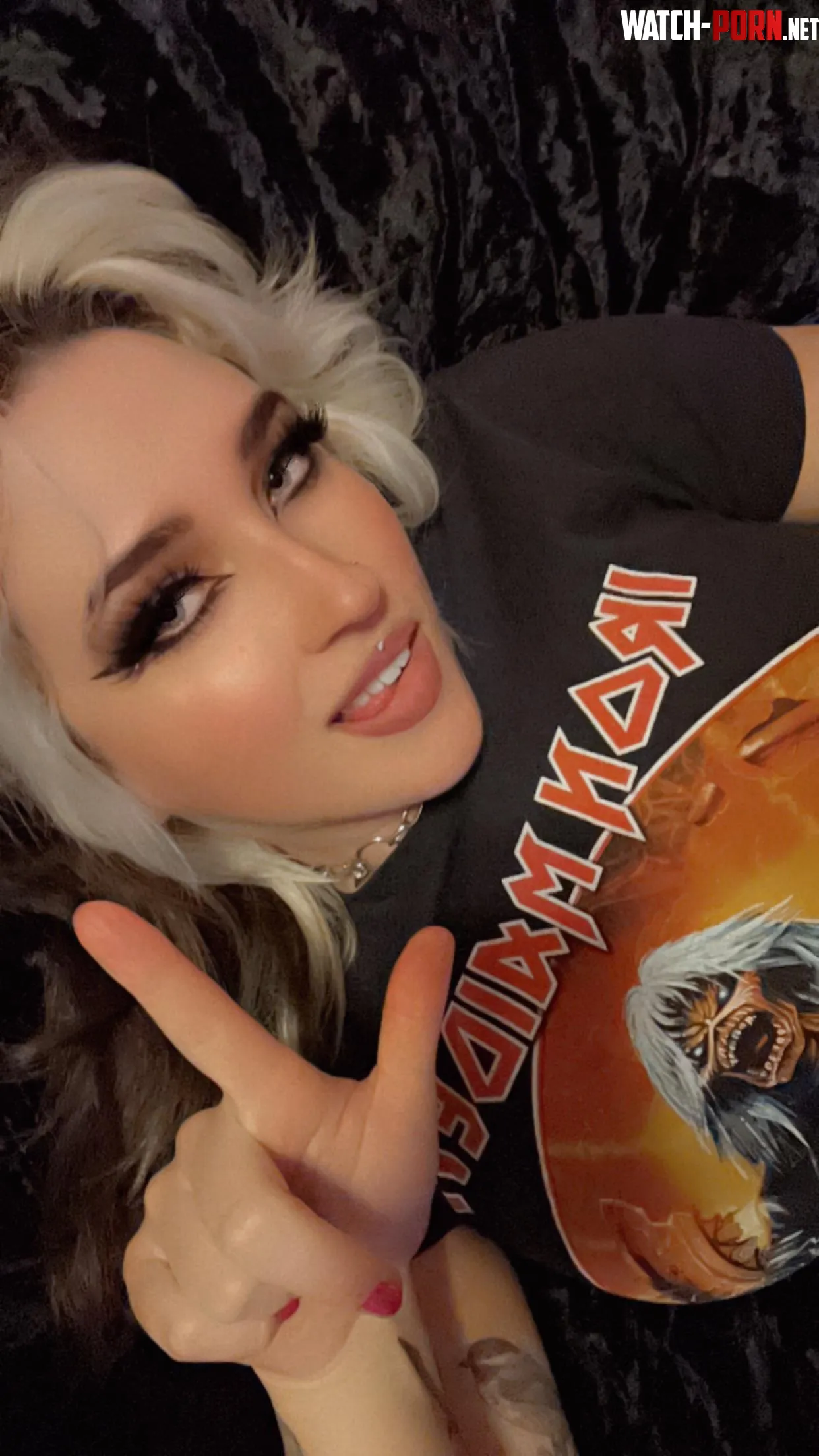 Im the hot metal chick you could never get  by allouttabvbblegum