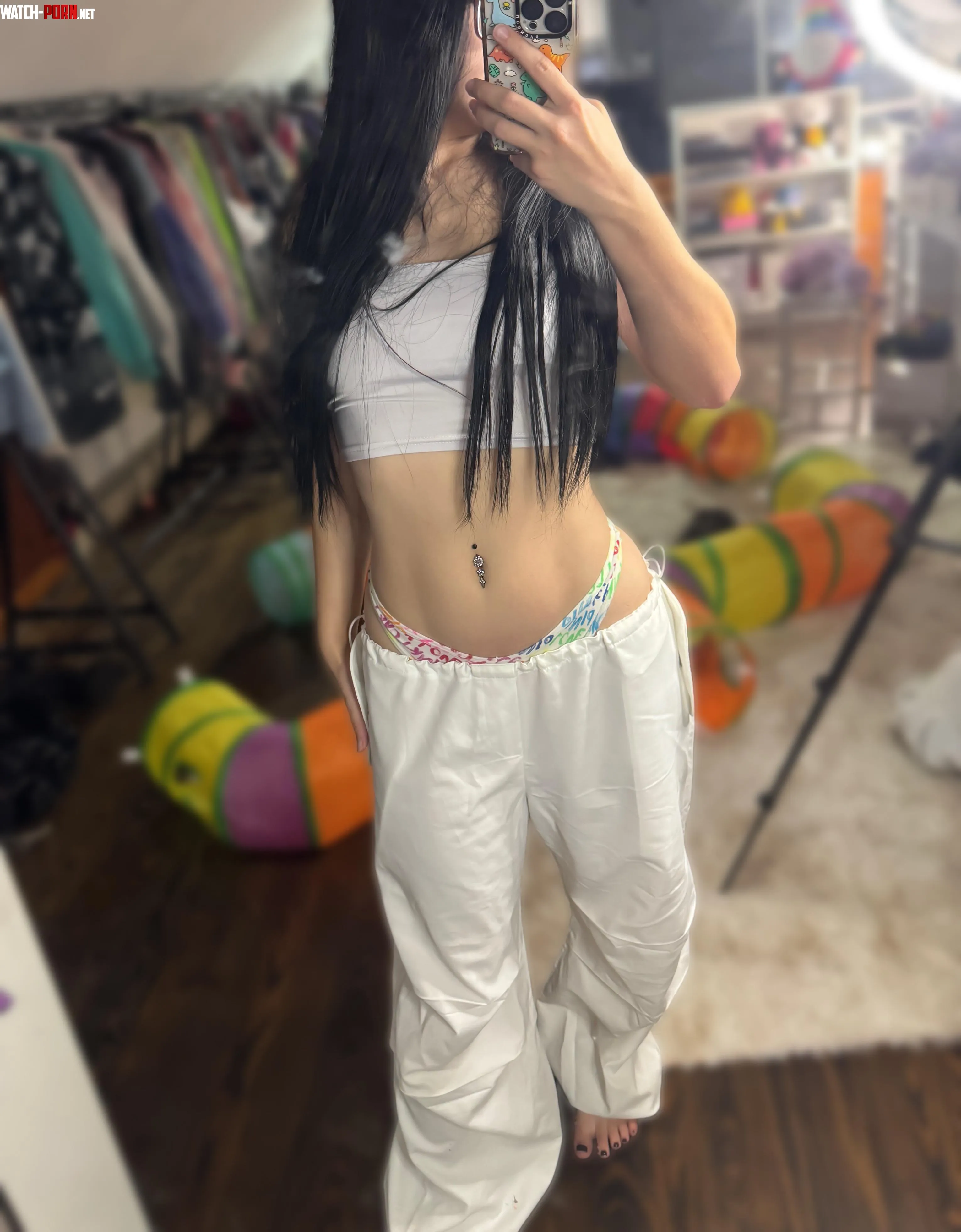 I love how this top brings out my tan  by Hikari_Scar