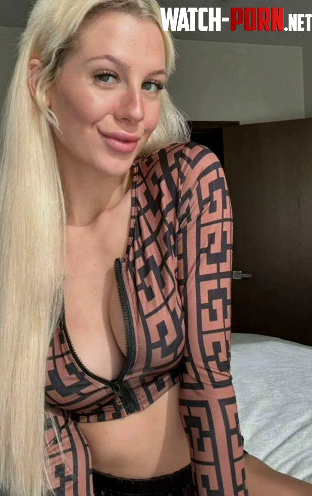 Feeling cute might as well show it off by petitebaddiexo