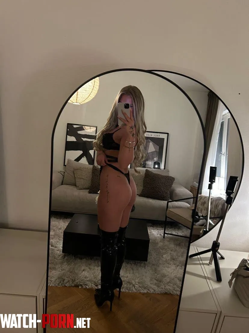 Give me ur cum on the ass by Sure-Net-1628