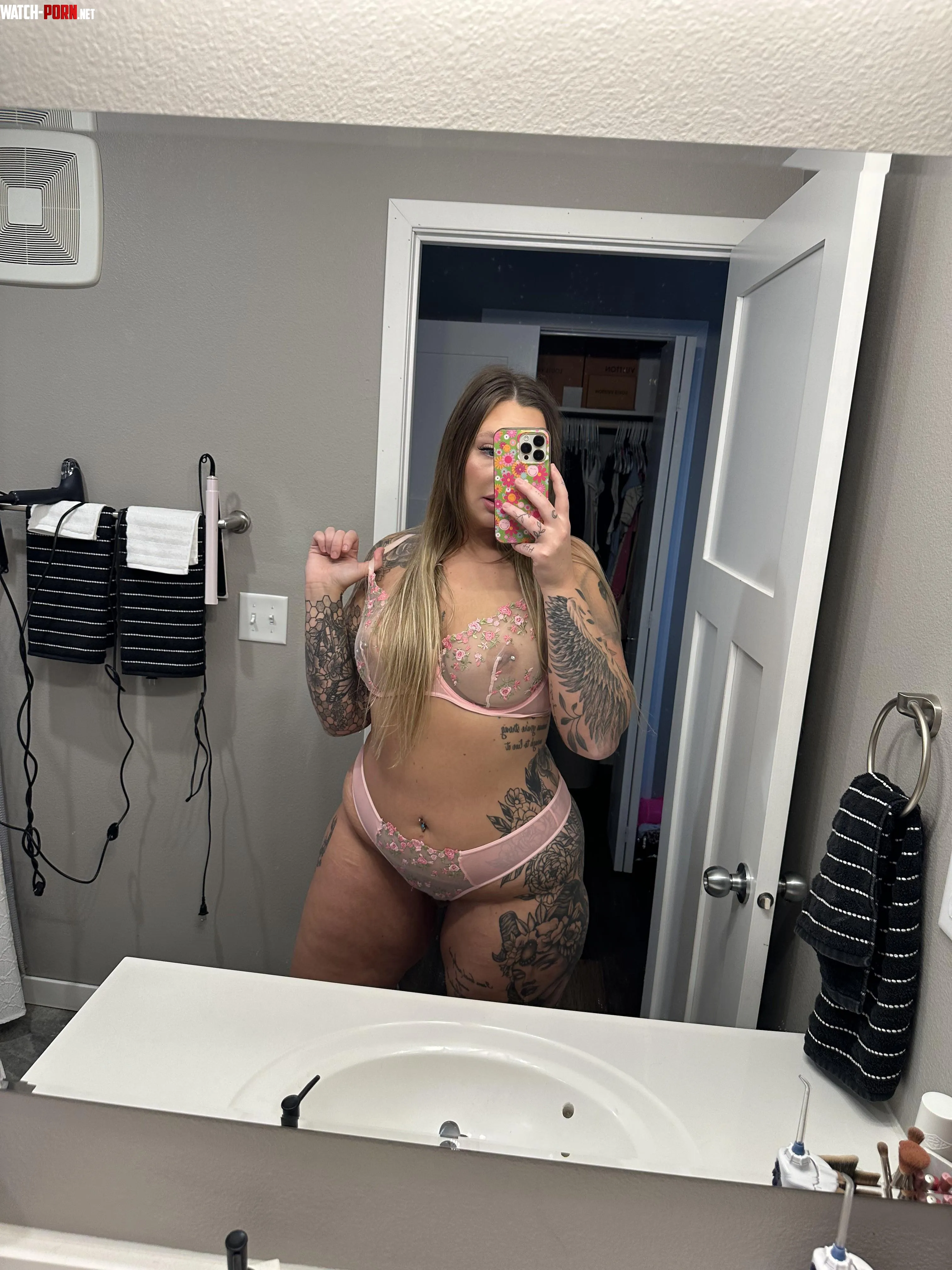 if you want me to ride ur dick say YES by kamihascurves
