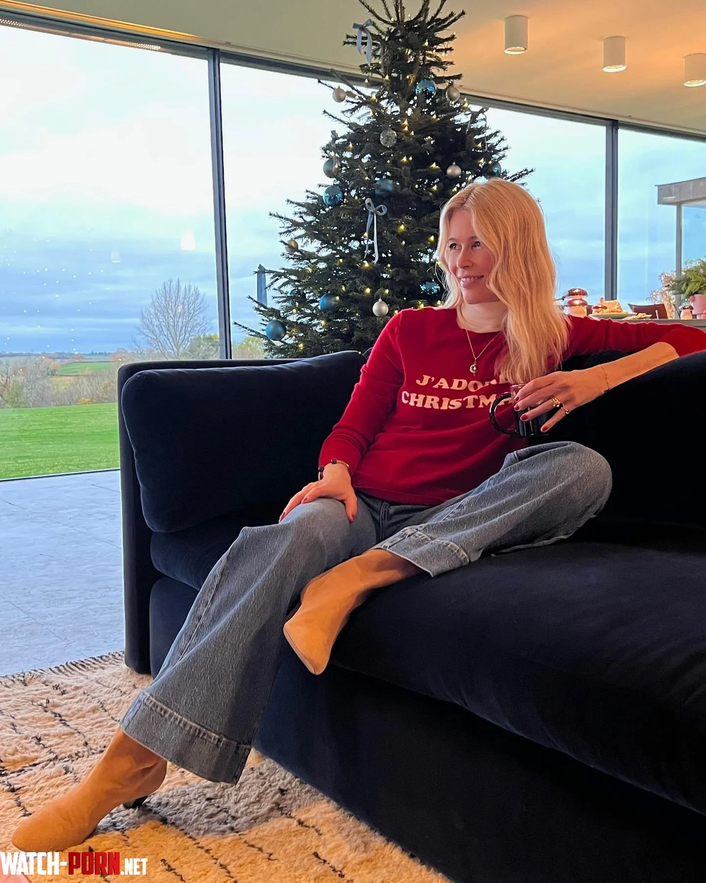 Claudia Schiffer by Ooperatur