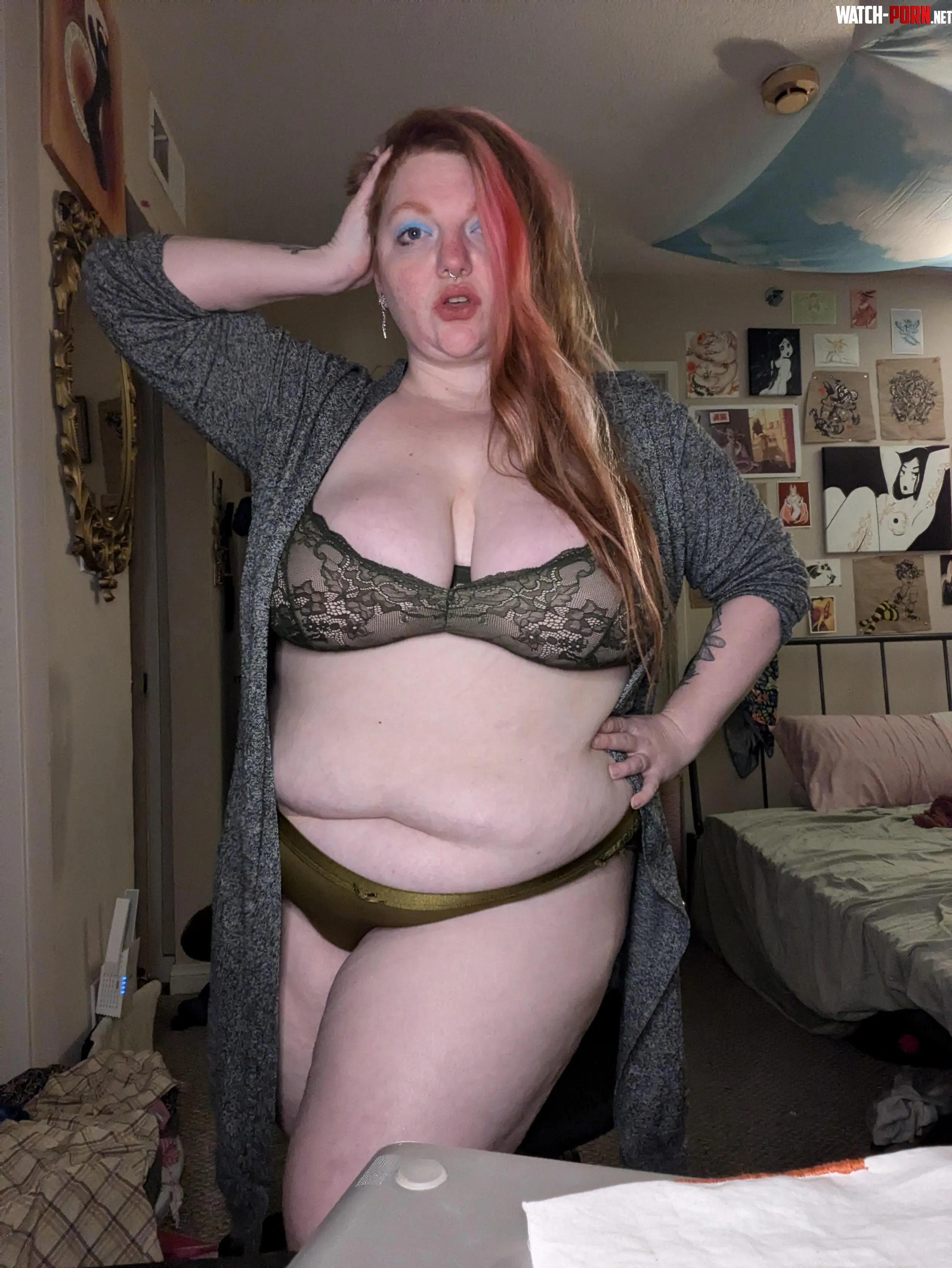Green is so my color  by satinelabelle