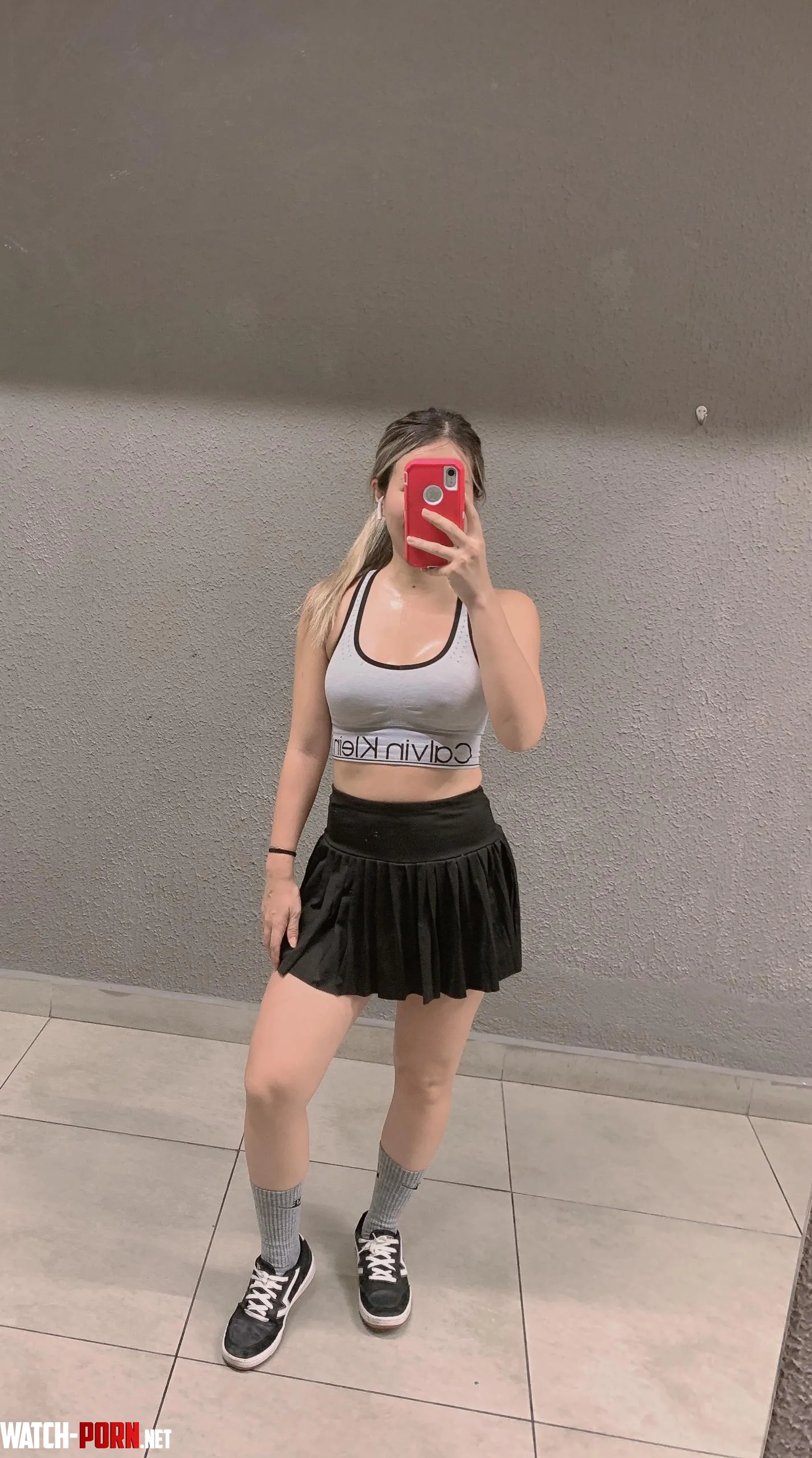 Dont you want Japanese gym girl  by sunsunny23