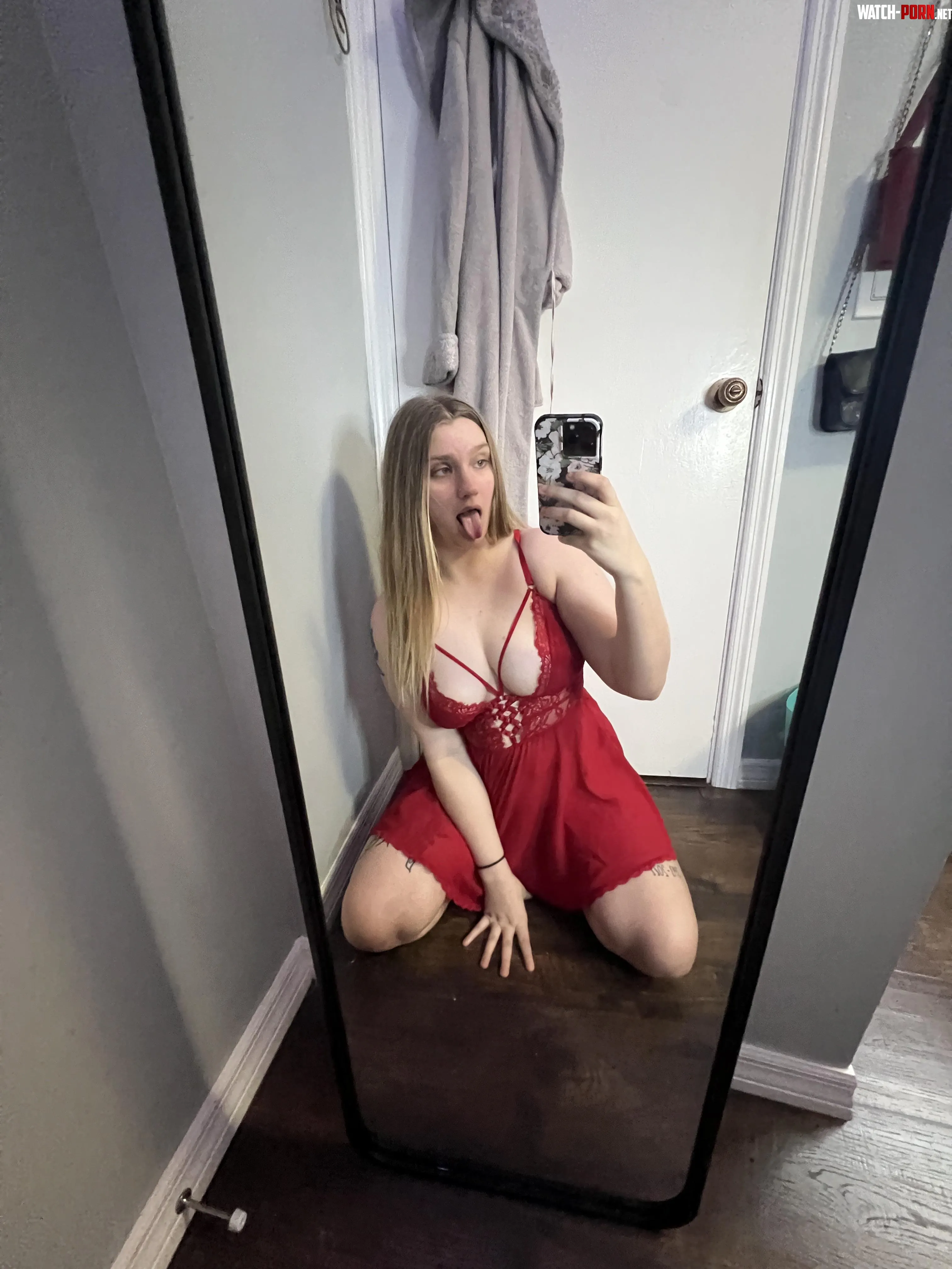 im just a girl looking for a daddy by Lexii_lyn