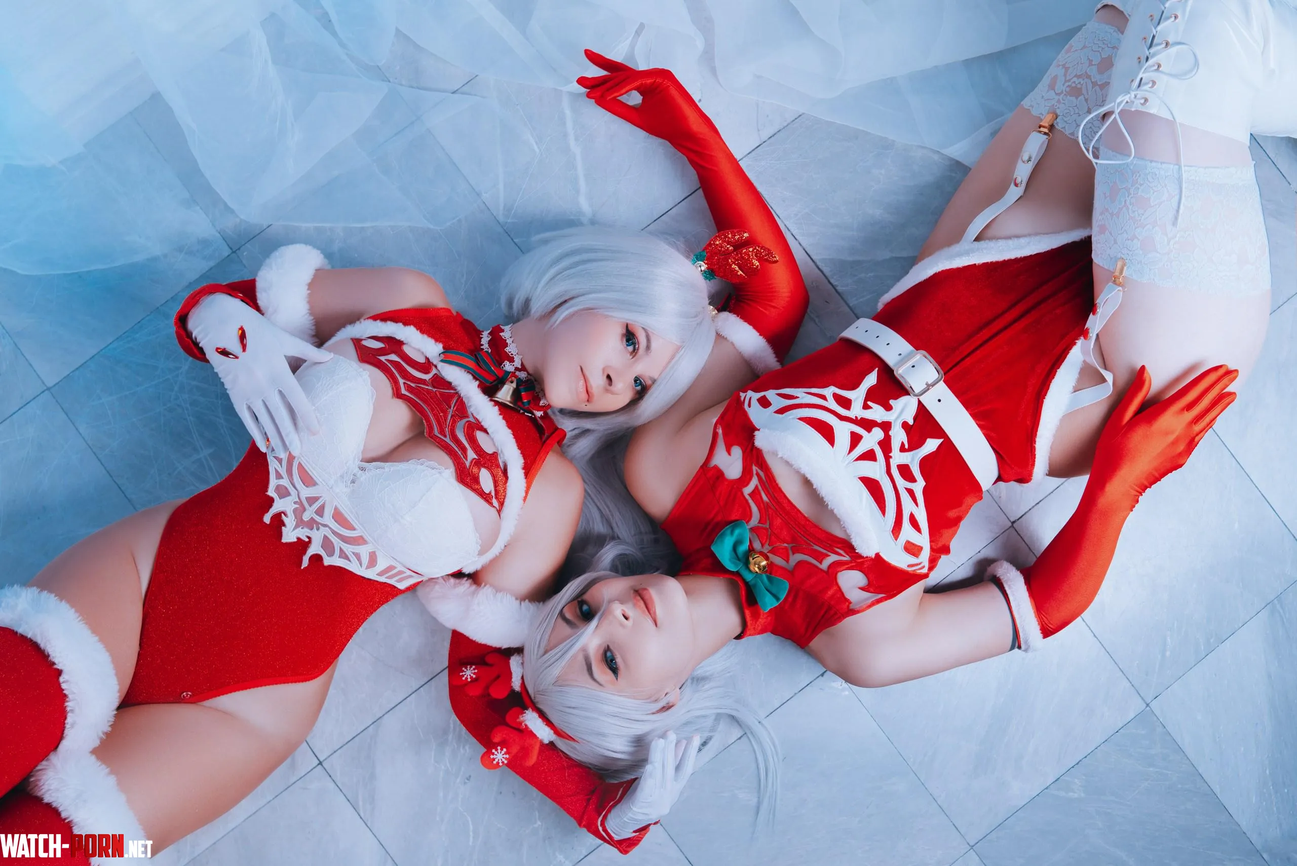 2B and A2 cosplay by Yuna Kairi and Juk by YunieSunshine