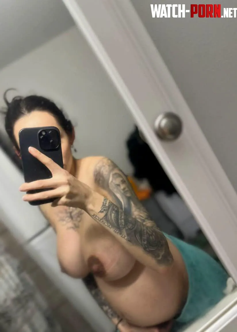 ntake off your towel and start fucking by Queenof_Rainbow