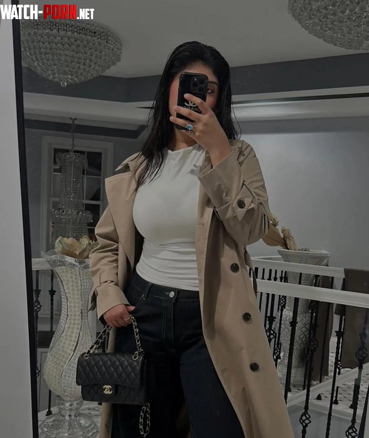 Mirror flick  by sneakyalas