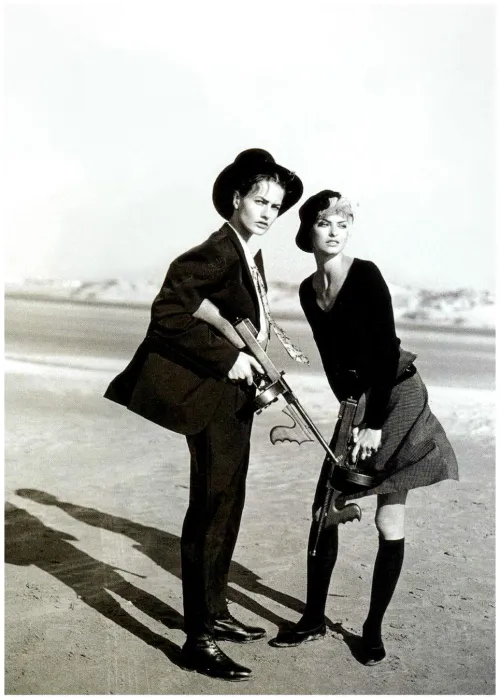 Thumbnail Karen Mulder and Linda Evangelista: A Model Perspective by bil-sabab