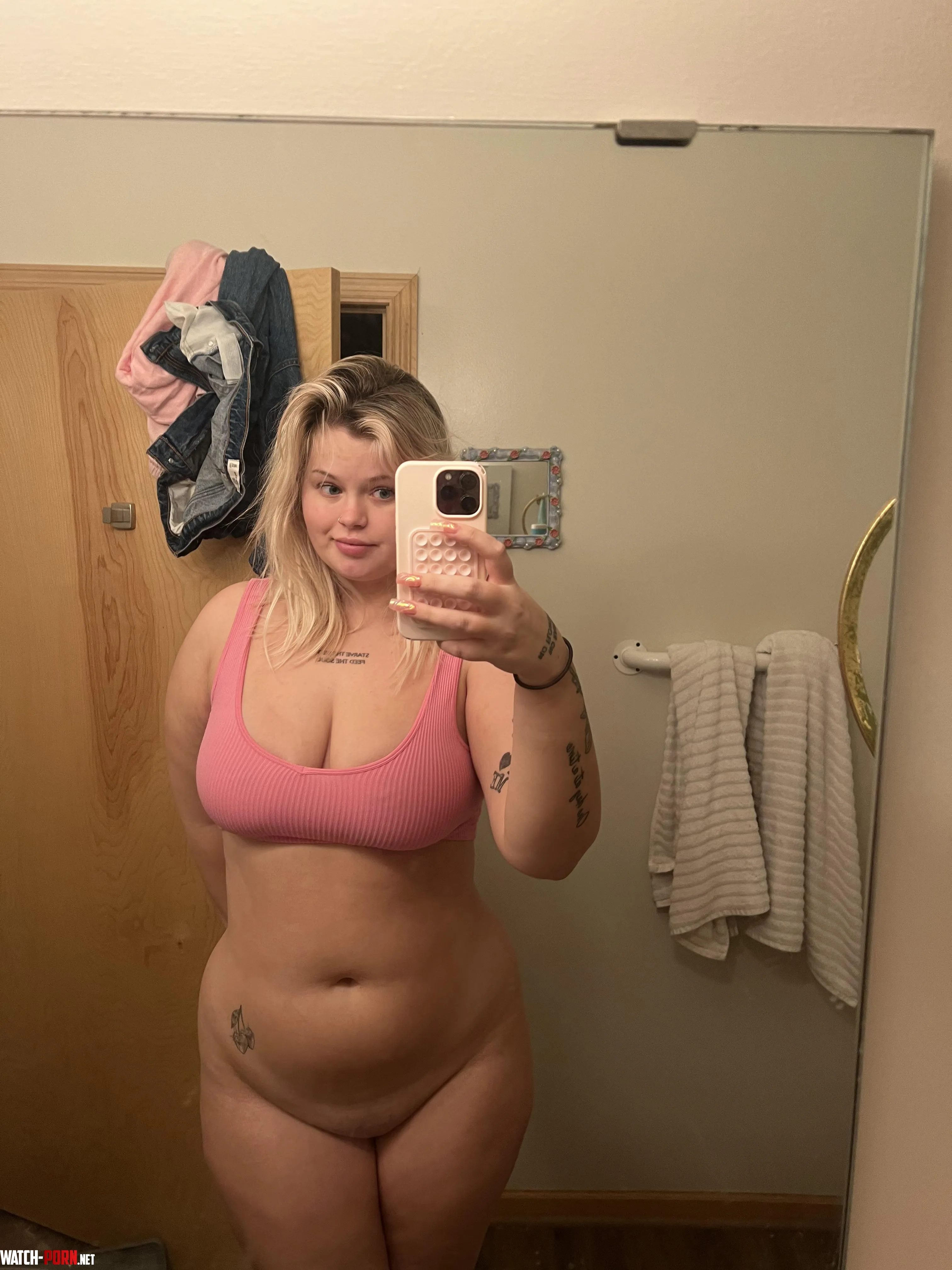 Chubby girls are the freakiest  by wispy_girlwa
