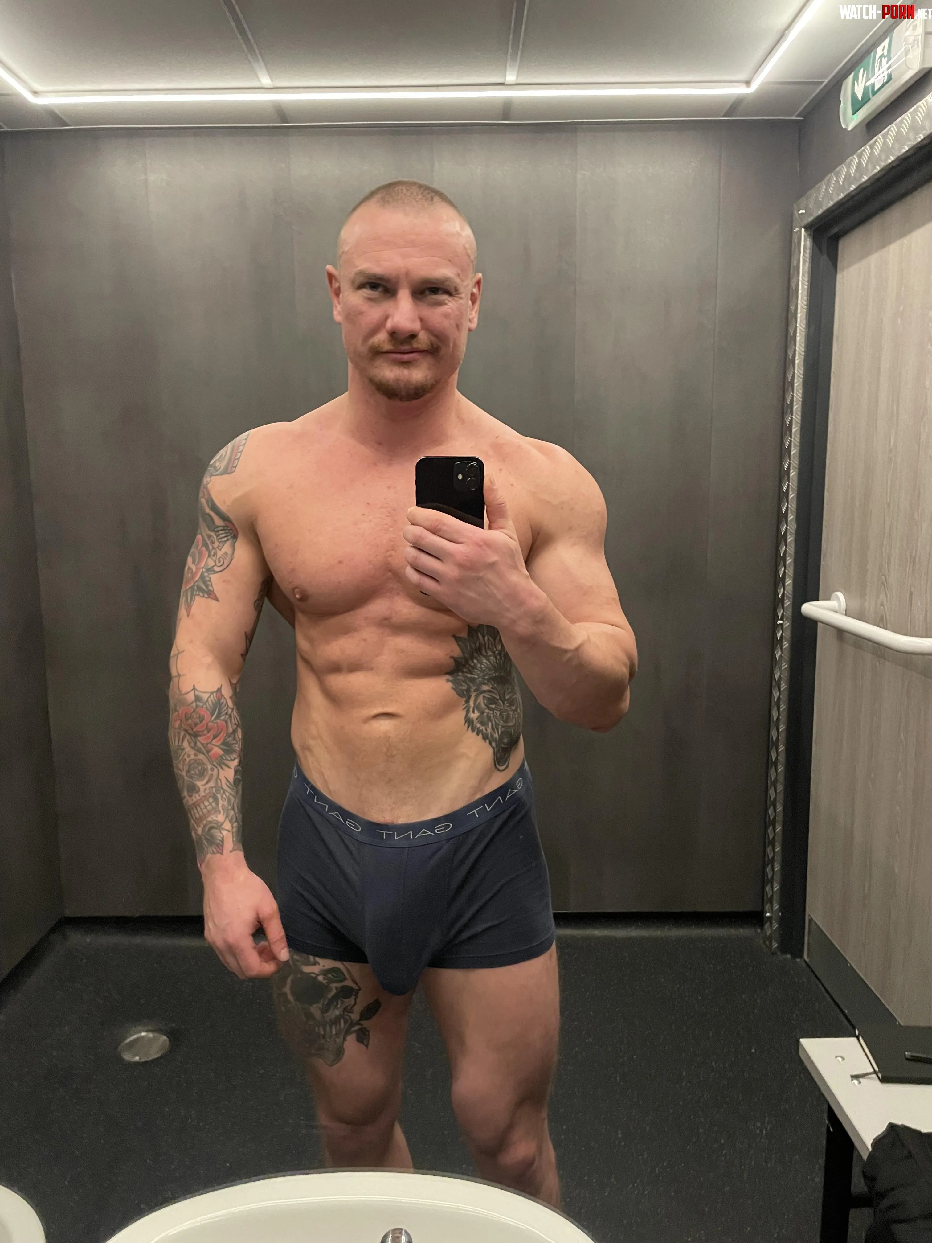 33 jacked and filled out  by Alternative-Boss-693