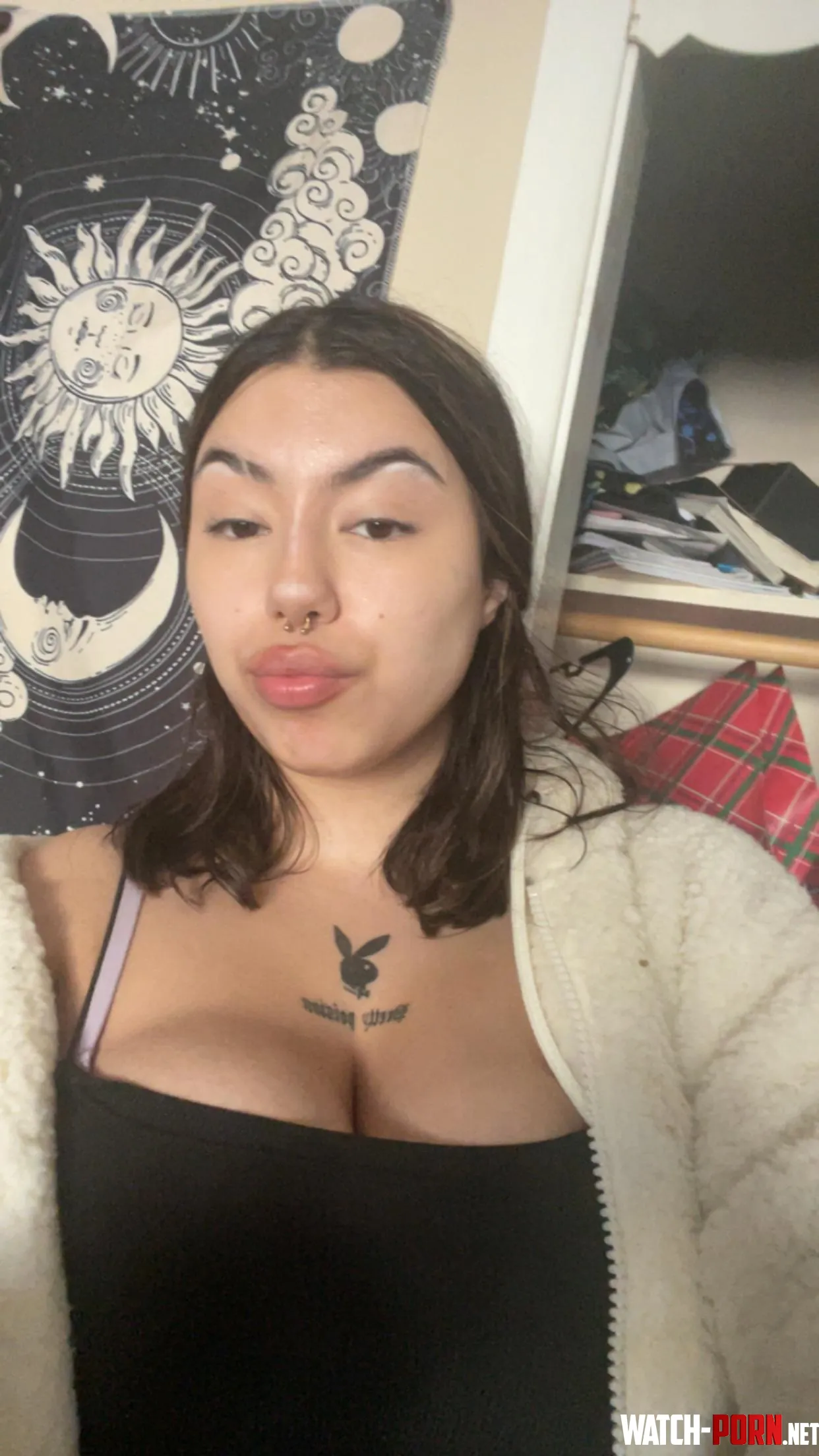 18yo Available on tgm callssexting  jjmx32 by jenmichaelz