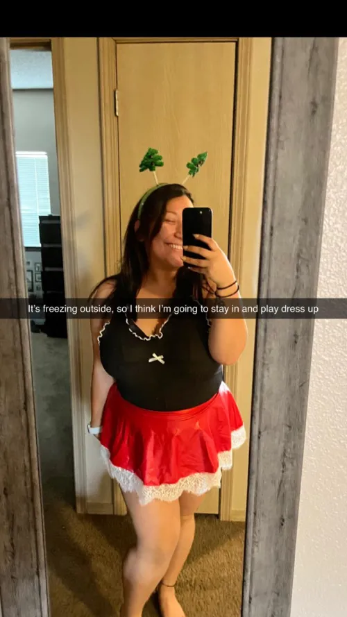 Thumbnail Holiday Season Vibes: Exploring the Beauty of Latina Culture