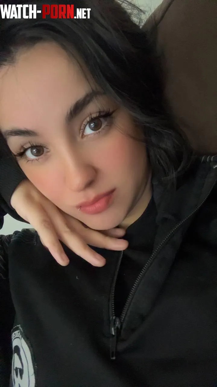 I feel sexy taking selfies by trioecismchoreic36