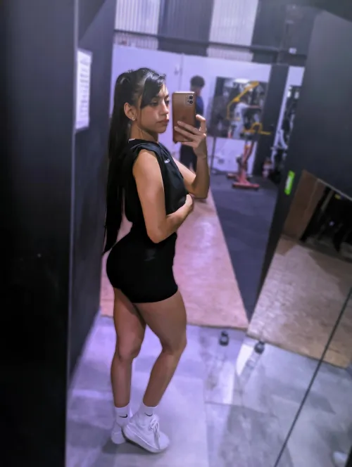 Thumbnail NinaDulcy Stands Out in ThickFit World - Discover Her Allure