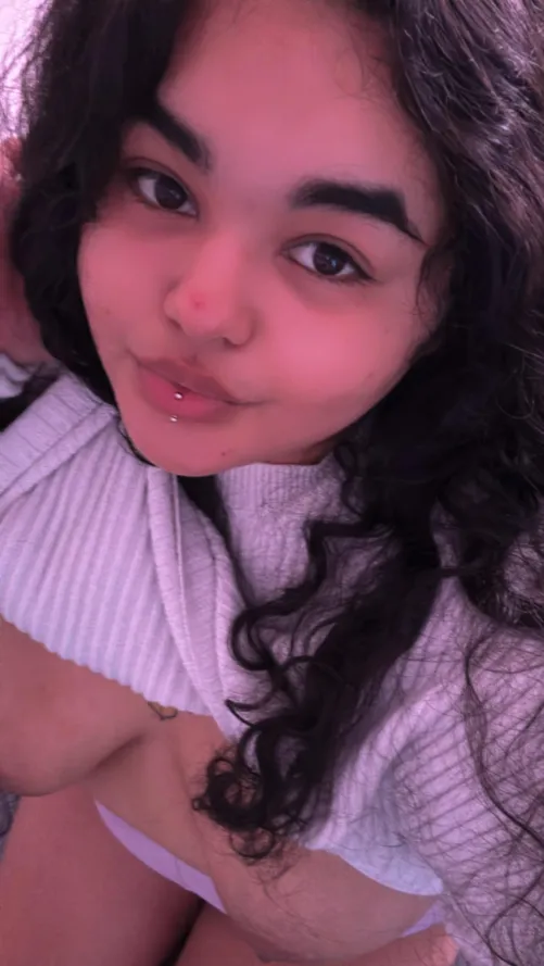 Thumbnail Join the Online World of stonerbruja with Telegram and Discord