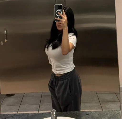 Thumbnail Cant Contain - 2busty2hide Article by sneakyalas