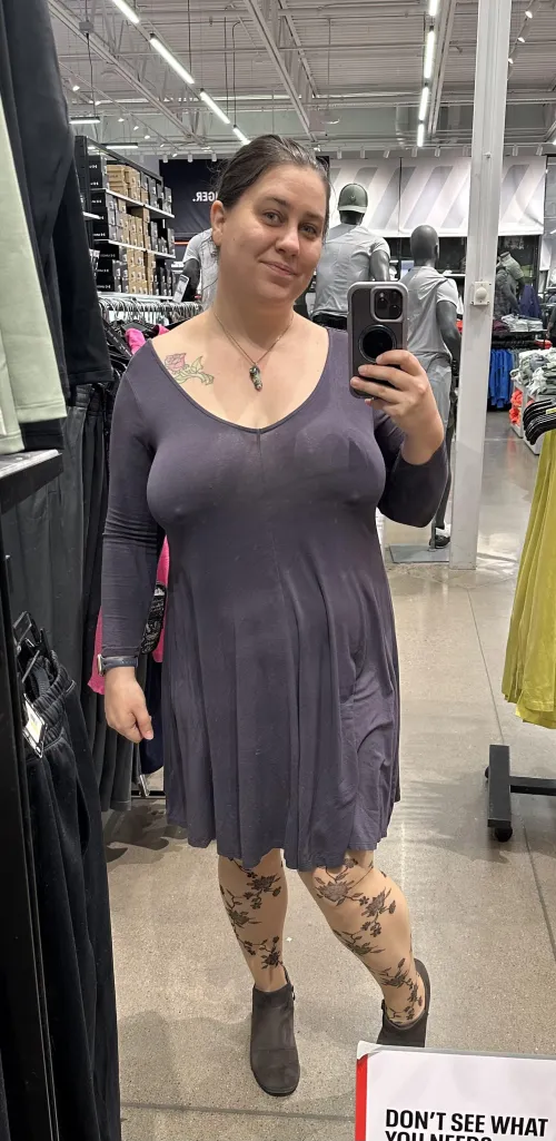Thumbnail amburr-boobs' Christmas Braless Shopping | Braless Delights