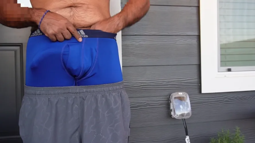 Thumbnail Hot-Astronomer-1767's Invite to Steak - 40 and Flaunting a Bulge
