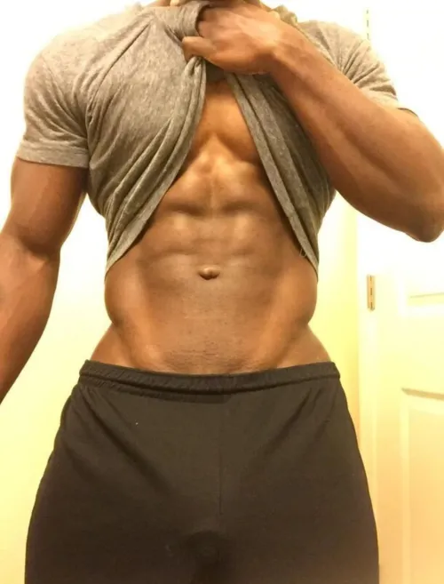 Thumbnail How Dem Abs Looking? | Bulges