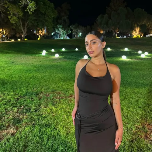 Thumbnail Black Dress Beauty by Figurephilosopher from SexyGirls Category