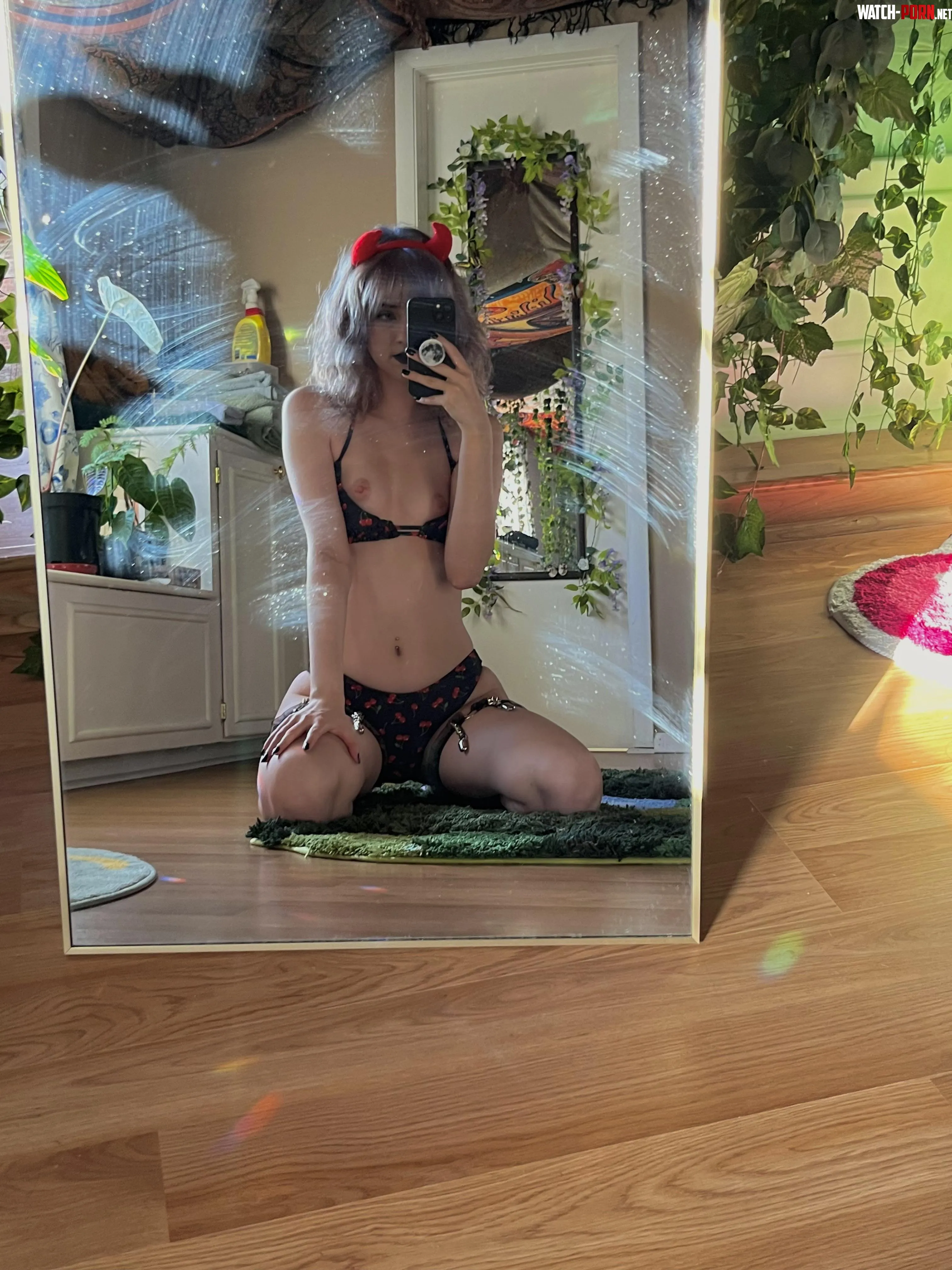 this mirror is like always dusty no matter how often i clean it   by babuggyboo
