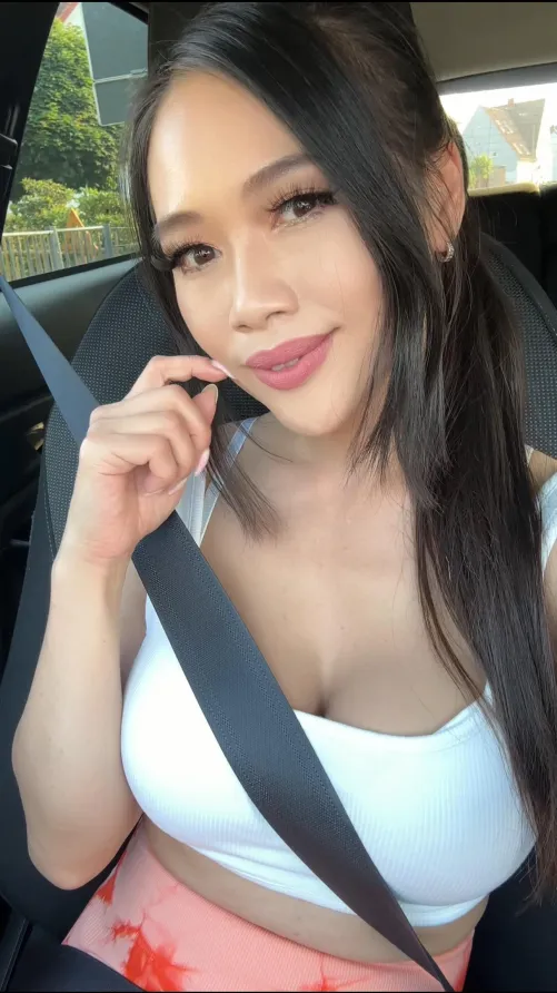 Thumbnail Feeling cute  by linny_hill
