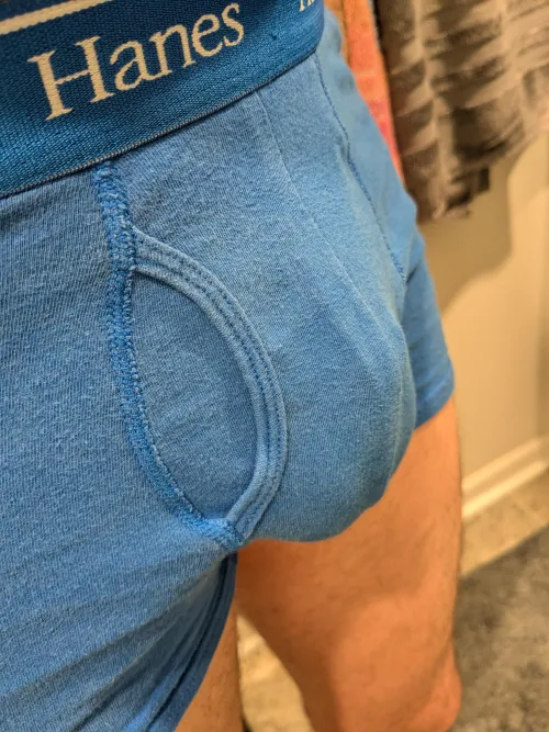 Thumbnail HHace_ Embraces Morning Bulge - Check Out the Full Pic!