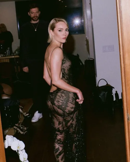 Thumbnail Annasophia Robb - CelebrityButts Article by rottensoapdish